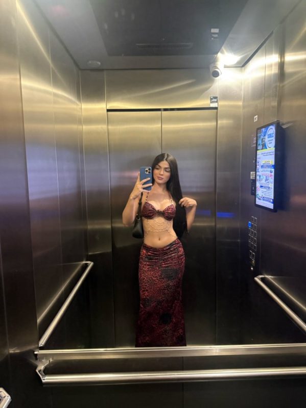 Mell Oliveira